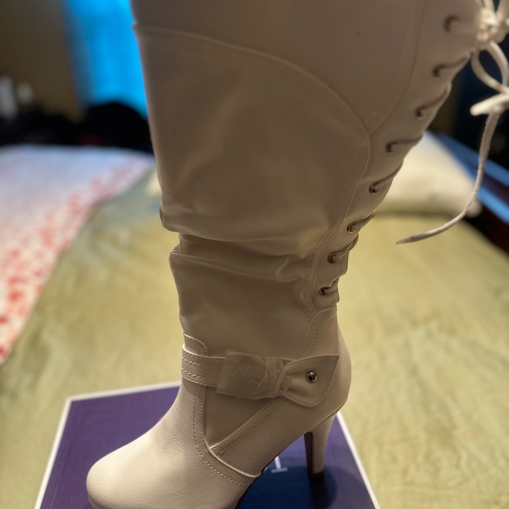 Elegant White Knee-High Boots